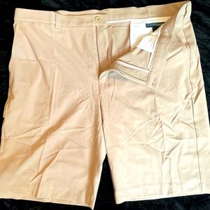 Roundtree & Yorke | Performance Men’s | Khaki’s